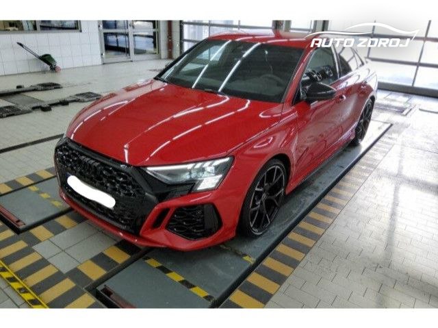 Audi RS3 2.5 TFSI quattro S-tronic, 294kW, A7, 5d.