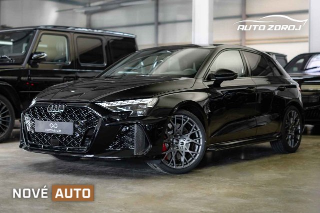 Audi RS3 Sportback 2.5 TFSI quattro S-tronic, 294kW, A7, 5d.