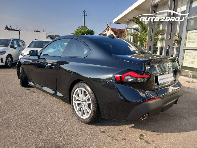 BMW rad 2 Coupé 220i, 135kW, A8, 2d.