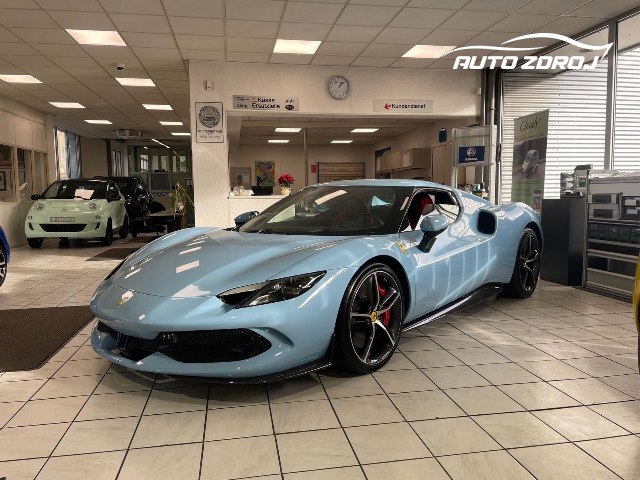 Ferrari 296 GTB 3.0 V6 PHEV, 610kW, A8, 2d.