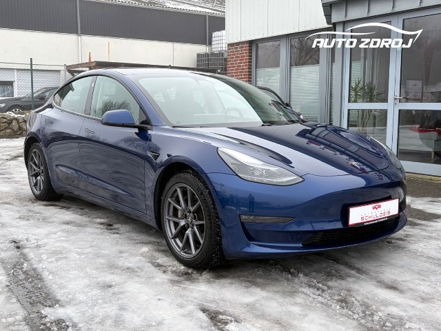 Tesla Model 3 Long Range Dual Motor AWD, 366kW, A, 5d.