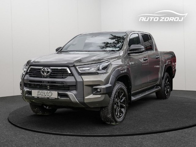 Toyota Hilux DoubleCab Invincible 2.8 D-4D 4WD, 150kW, A6, 5d.