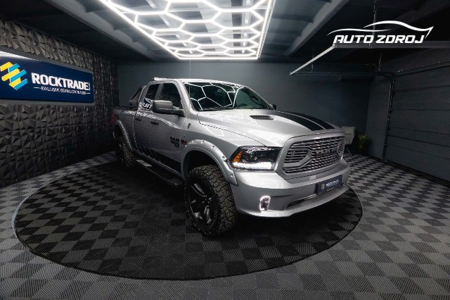 Dodge RAM 5.7 HEMI V8 4x4, 295kW, A, 5d.