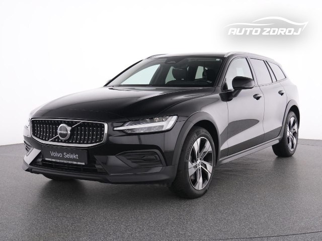 Volvo V60 Cross Country B4 D AWD, 145kW, A8, 5d.
