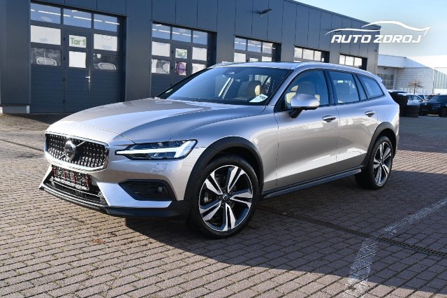 Volvo V60 Cross Country B4 D AWD, 145kW, A8, 5d.