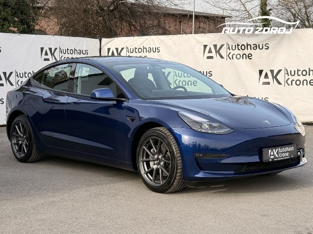 Tesla Model 3 Long Range Dual Motor AWD, 366kW, A, 5d.