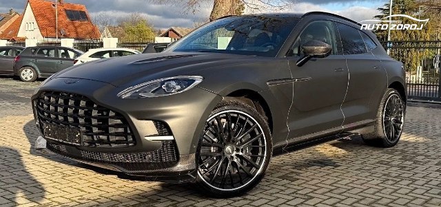 Aston Martin DBX 707 4.0 V8, 520kW, A9, 5d.