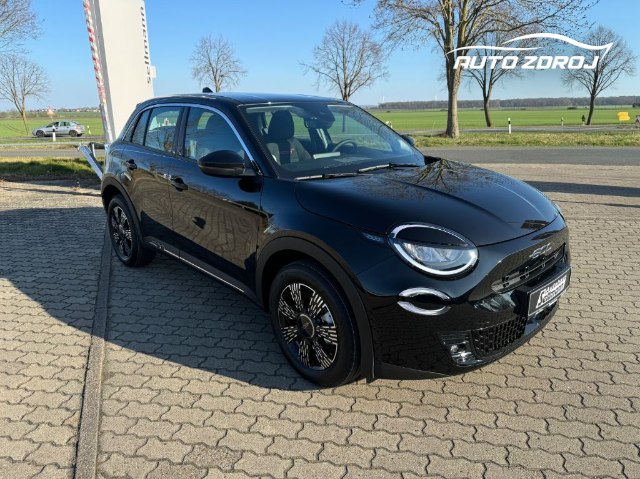 Fiat 600 -e, 115kW, A, 5d.