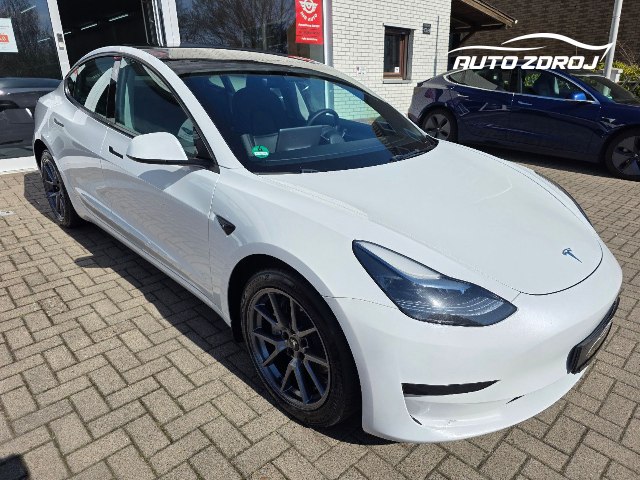 Tesla Model 3 BEV RWD, 208kW, A, 5d.