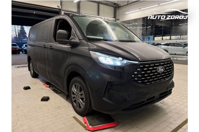 Ford Tourneo Custom L2 Titanium TDCi, 100kW, M, 5d.