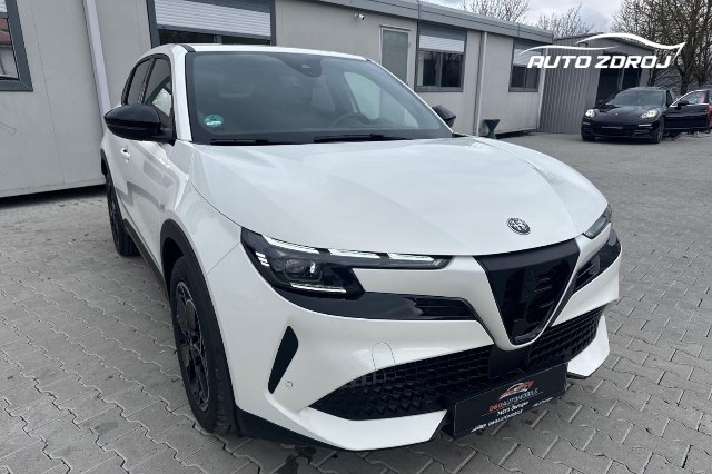 Alfa Romeo Junior Elettrica BEV Speciale, 115kW, A, 5d.