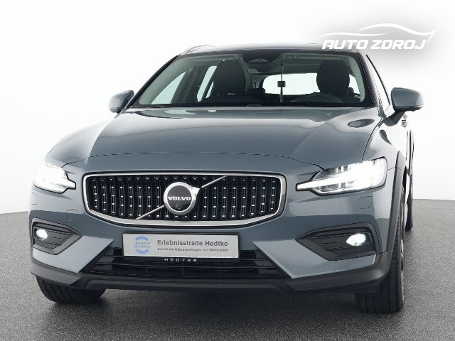 Volvo V60 Cross Country B4 D AWD, 145kW, A8, 5d.