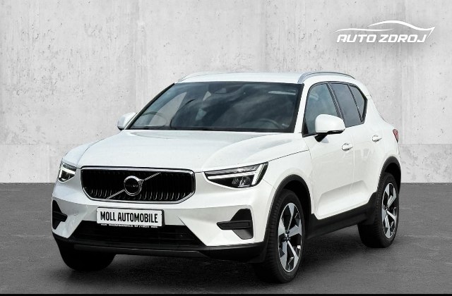 Volvo XC40 Core T2 2WD, 95kW, A8, 5d.