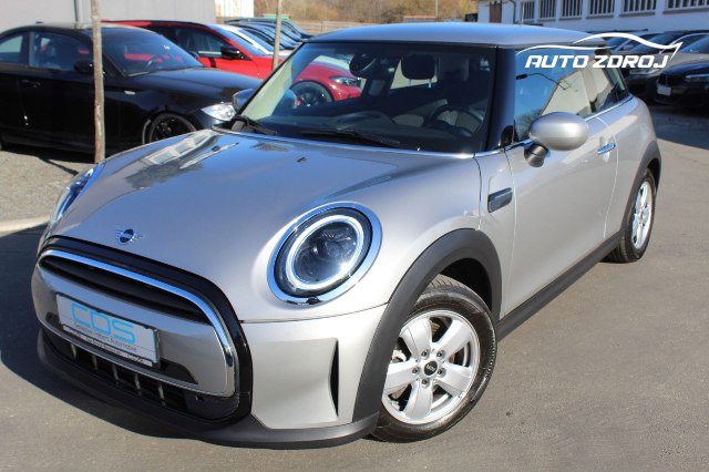 Mini Cooper Essential 1.5, 100kW, A, 2d.