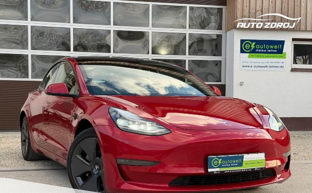 Tesla Model 3 Long Range Dual Motor AWD, 366kW, A, 5d.