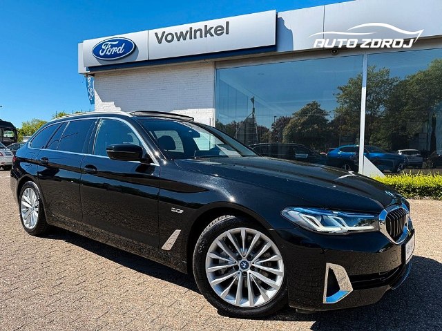 BMW rad 5 Touring Luxury Line 530e xDrive, 215kW, A8, 5d.