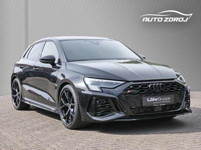 Audi RS3 Sportback 2.5 TFSI quattro S-tronic, 294kW, A7, 5d.