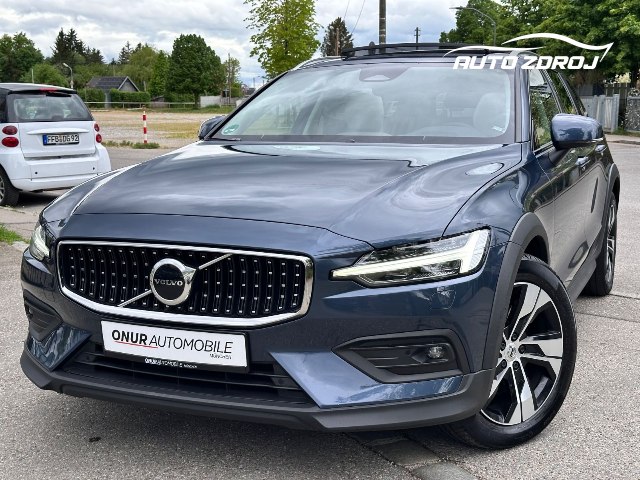 Volvo V60 Cross Country B4 D AWD, 145kW, A8, 5d.
