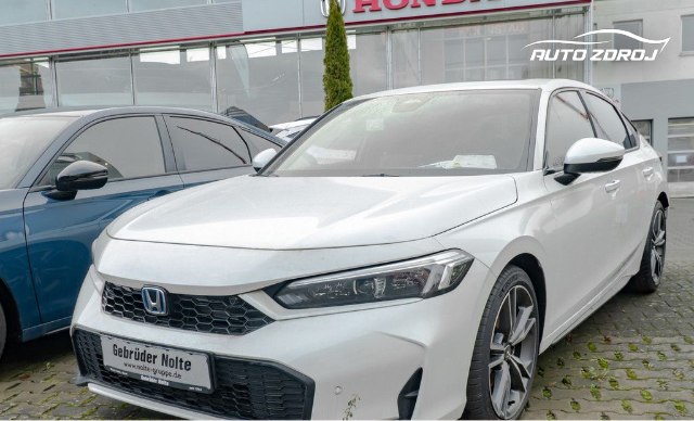 Honda Civic Advance 2.0 i-MMD e:HEV, 135kW, A, 5d.